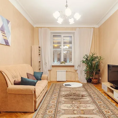 Apartament In On Nezavisimosti 19 *