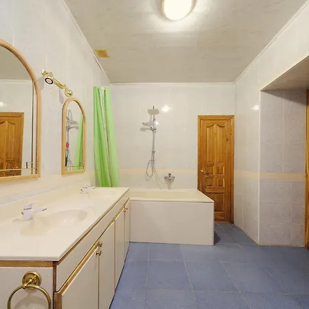 Apartament In On Nezavisimosti 19 *