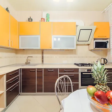 Apartment In On Nezavisimosti 19